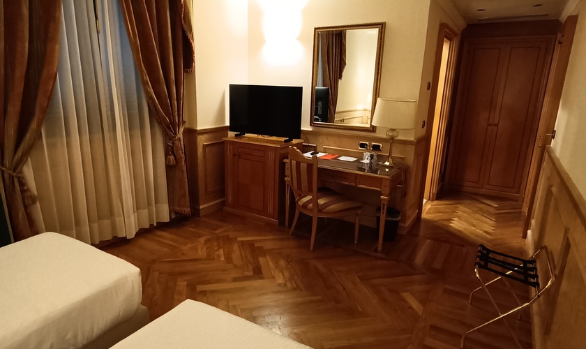 Camera superior due letti Hotel Andreola Central Milano Camera superior due letti Hotel Andreola Central Milano