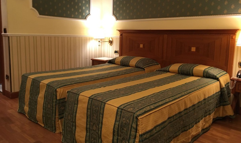 Camera classic due letti Hotel Andreola Central Milano Camera classic due letti Hotel Andreola Central Milano