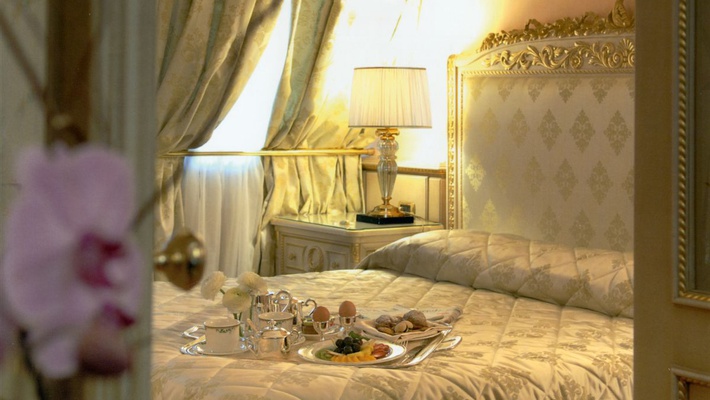 Suite deluxe Hotel Andreola Central Milano Suite deluxe Hotel Andreola Central Milano