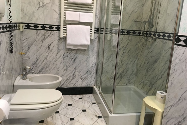 Camera classic due letti Hotel Andreola Central Milano Camera classic due letti Hotel Andreola Central Milano