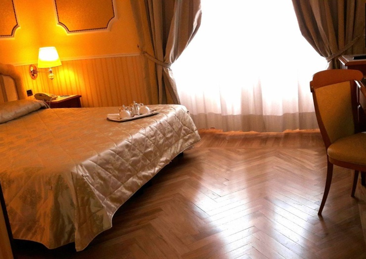 Camera doppia classic Hotel Andreola Central Milano Camera doppia classic Hotel Andreola Central Milano