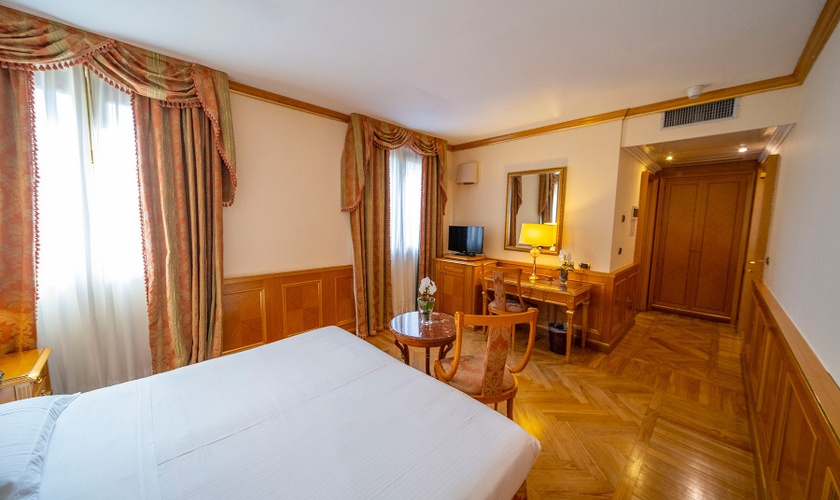 Camera doppia superior Hotel Andreola Central Milano Camera doppia superior Hotel Andreola Central Milano