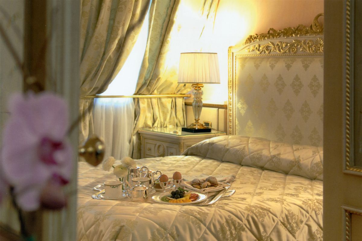 Suite deluxe Hotel Andreola Central Milano Suite deluxe Hotel Andreola Central Milano