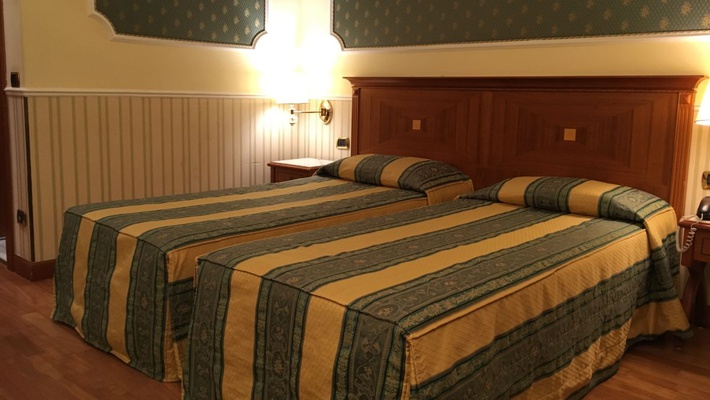 Camera classic due letti Hotel Andreola Central Milano Camera classic due letti Hotel Andreola Central Milano