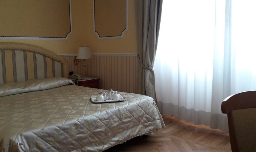 Camera doppia classic Hotel Andreola Central Milano Camera doppia classic Hotel Andreola Central Milano
