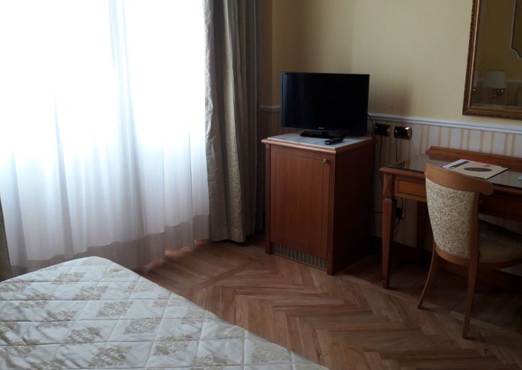 Camera doppia classic Hotel Andreola Central Milano Camera doppia classic Hotel Andreola Central Milano