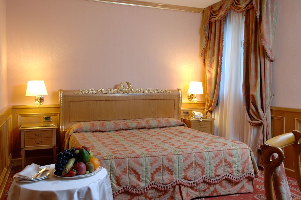 Camera doppia superior per uso singolo Hotel Andreola Central Milano Camera doppia superior per uso singolo Hotel Andreola Central Milano