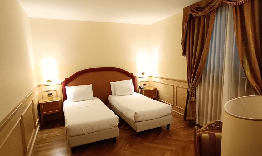Camera superior due letti Hotel Andreola Central Milano Camera superior due letti Hotel Andreola Central Milano