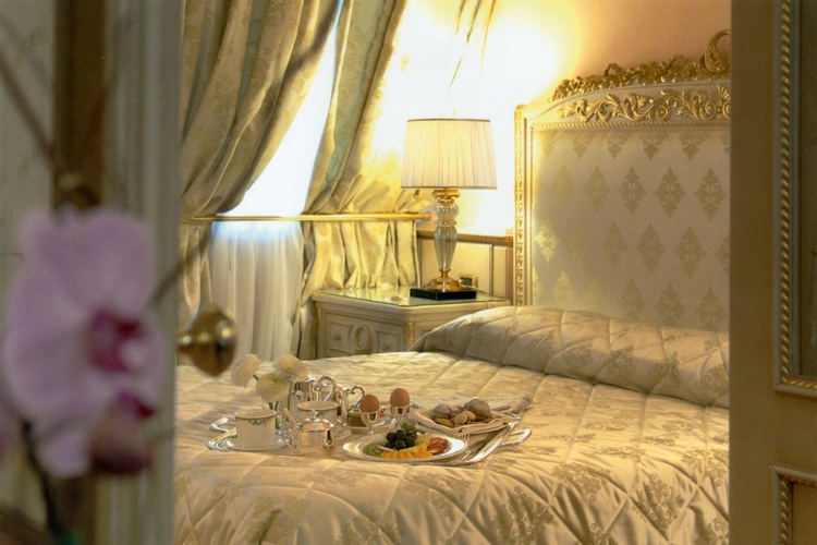 Suite deluxe Hotel Andreola Central Milano Suite deluxe Hotel Andreola Central Milano