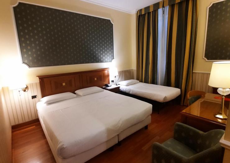CAMERA TRIPLA Hotel Andreola Central Milano CAMERA TRIPLA Hotel Andreola Central Milano